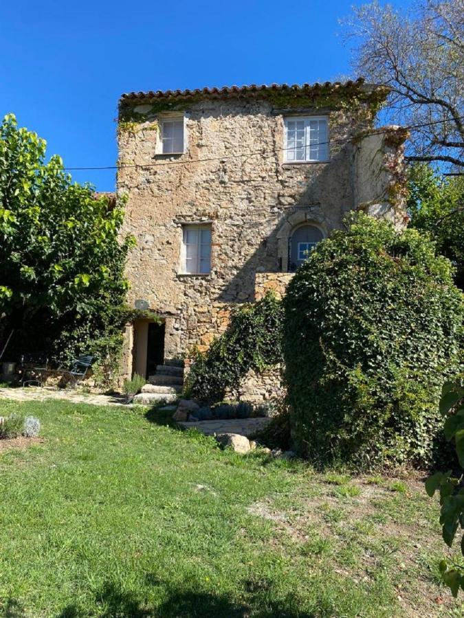 Domaine Le Petit Hameau Aparthotel Cotignac Exterior photo