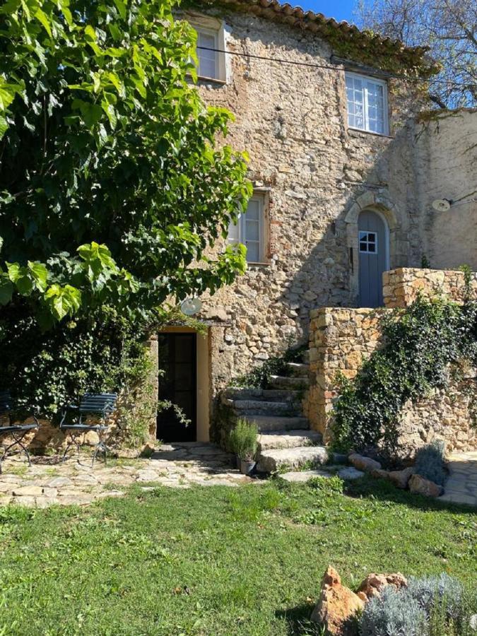 Domaine Le Petit Hameau Aparthotel Cotignac Exterior photo